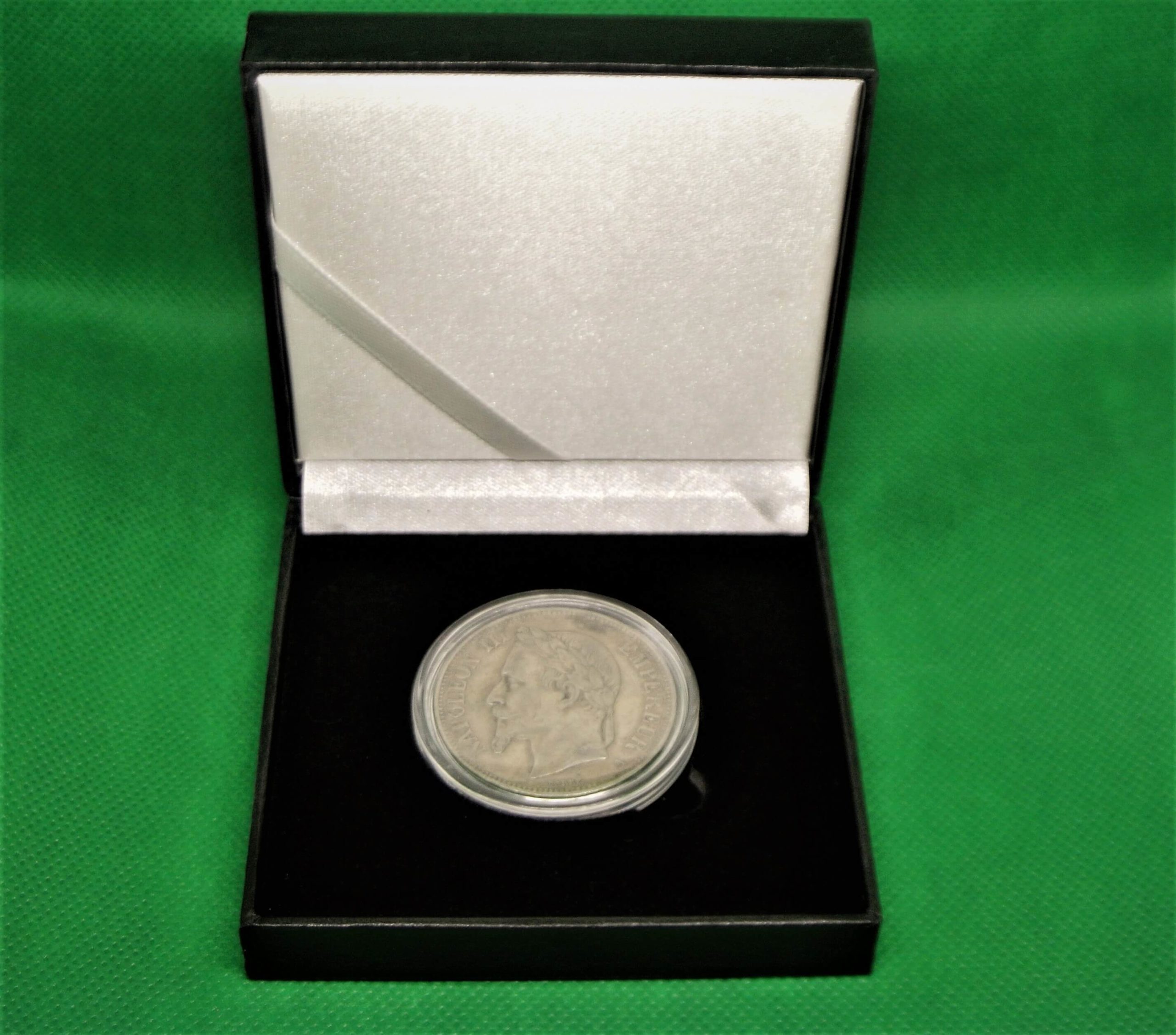boite bureau monnaie pour pièces de 5 francs de l'union latine
